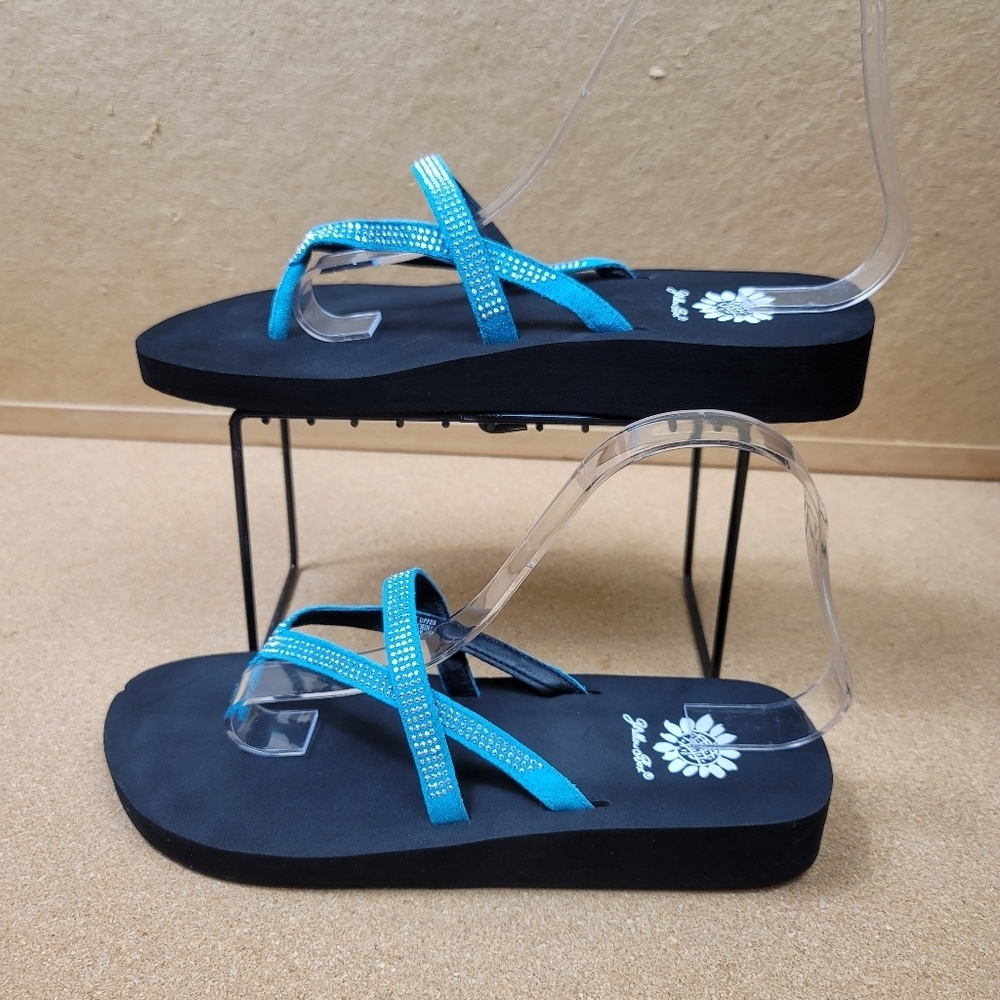 Yellow box flip flops Woman's sandals silver blue